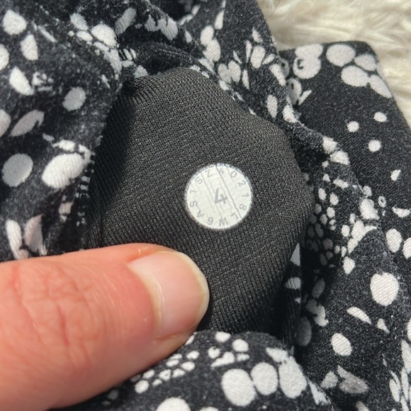 Lululemon Align Crop *21" Chirasu Black - Picture 6 of 7